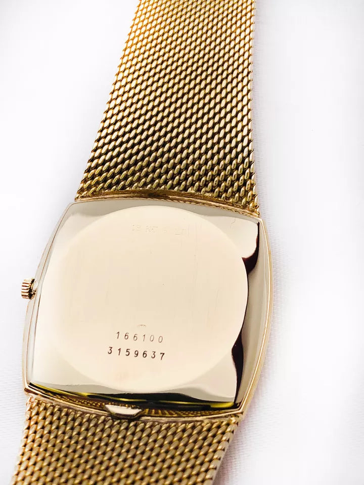 Universal Genève 18k Golden Shadow 1970s